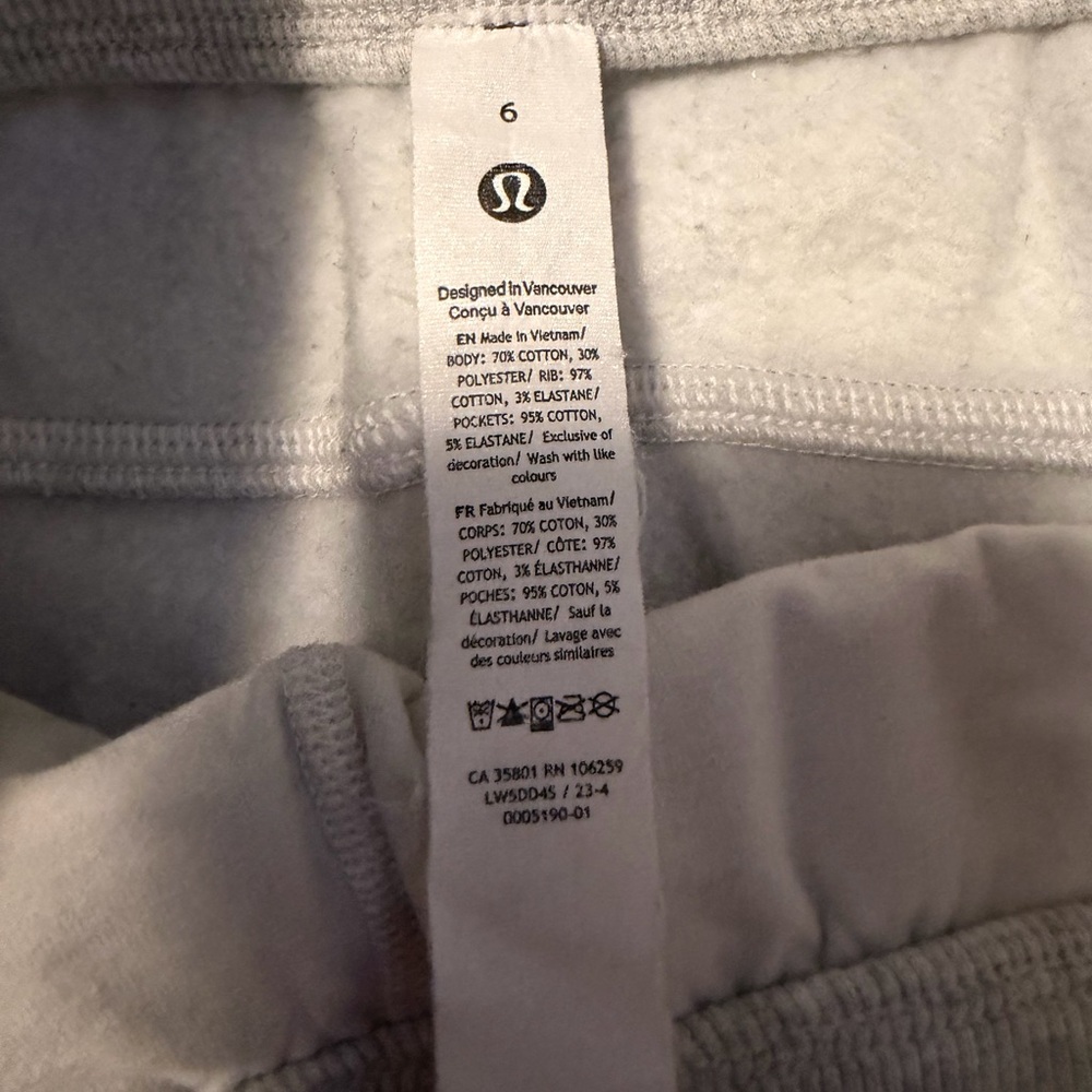 Lululemon Scuba High-Rise Jogger *Full Length - Picture 5 of 5